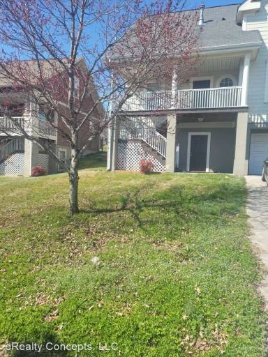 Main picture of 1701 Moses Ave