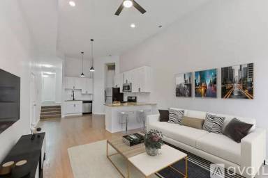 Main picture of 1644 W 21st St