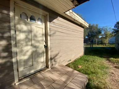 Main picture of 2315 25th St