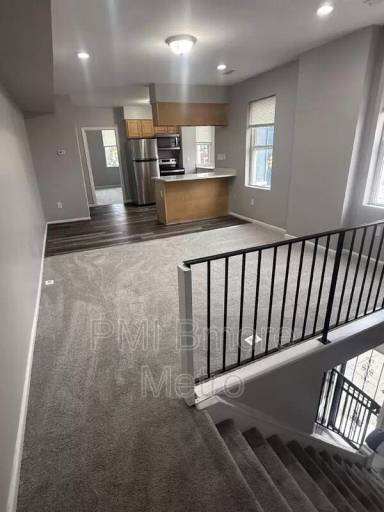 Main picture of 2643 E Madison St