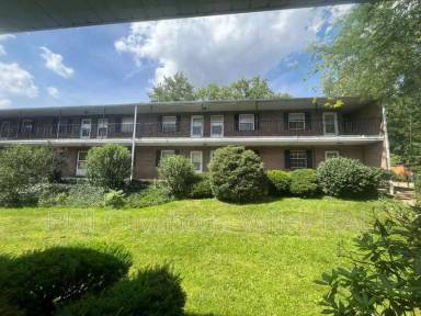 Main picture of 1757 S Arlington St
