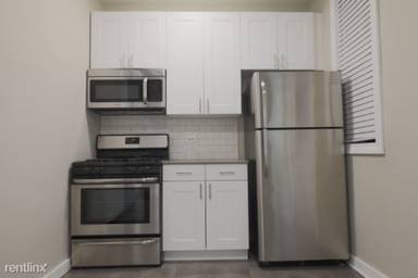 Main picture of 5051 N Kenmore Ave