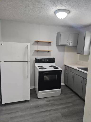 Main picture of 155 Midway Dr