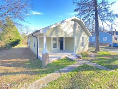 Main picture of 700 Fairview St