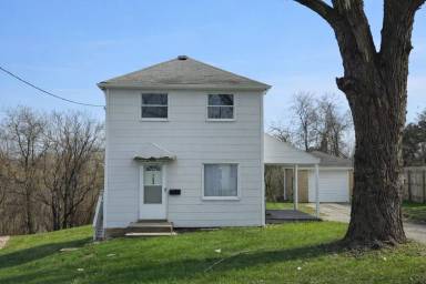 Main picture of 753 East Dr