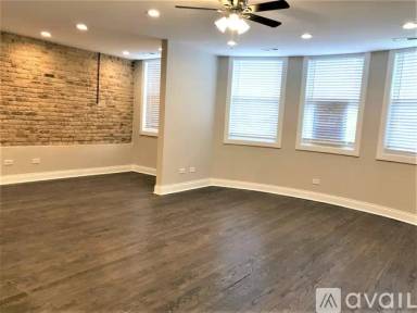 Main picture of 1432 W Farragut Ave
