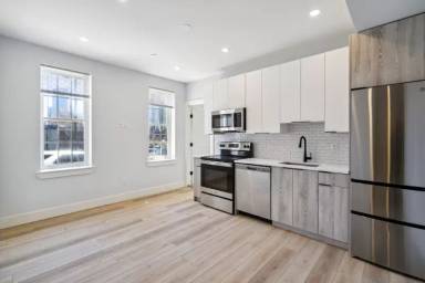 Main picture of 3439 Lancaster Ave