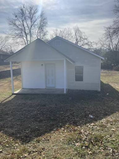 Main picture of 2718 Emrich St