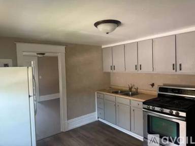 Main picture of 358 1st Ave S