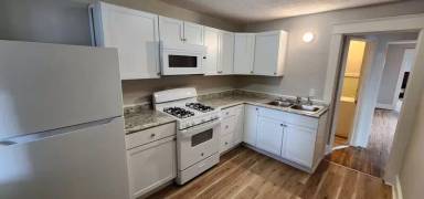 Main picture of 44 Genesee St