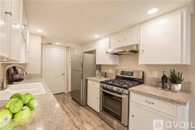 Main picture of 7909 Parliament Pl