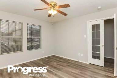 Main picture of 8776 Polo Dr