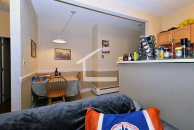 Main picture of 164-70 Winthrop Rd