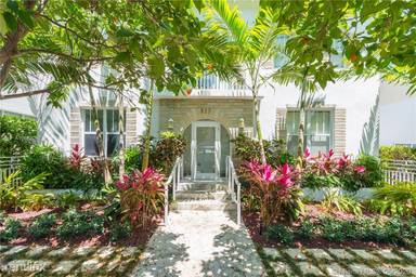Main picture of 921 Euclid Ave