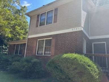 Main picture of 8741 Chapel Hill Rd
