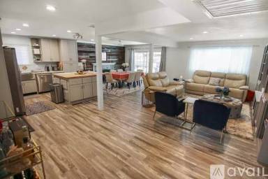 Main picture of 6946 Pampas Way