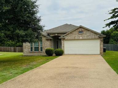 Main picture of 641 Pebble Creek Dr