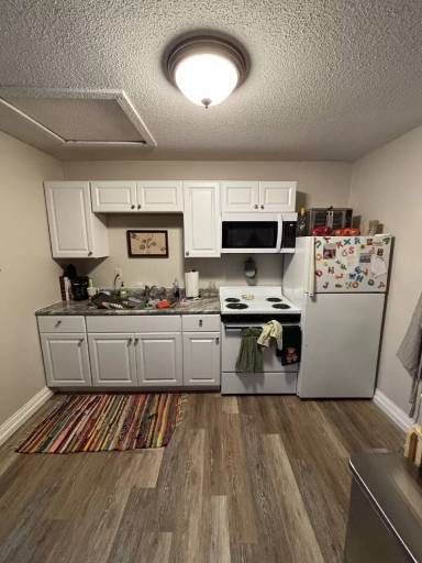 Main picture of 315 N 3rd Ave E