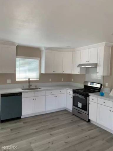 Main picture of 16201 San Jacinto Cir