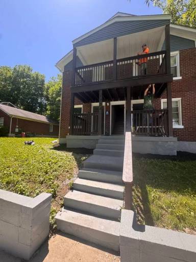 Main picture of 1724 W Ormsby Ave