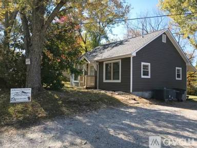 Main picture of 806 N Franklin Ave