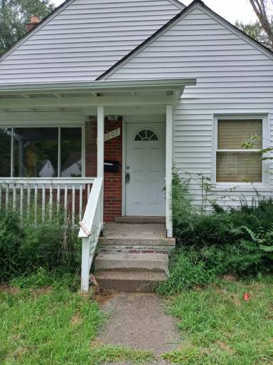 Main picture of 20207 Veach St