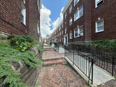 Main picture of 5427 Wayne Apartments
