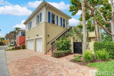 Main picture of 138 Inkberry Dr