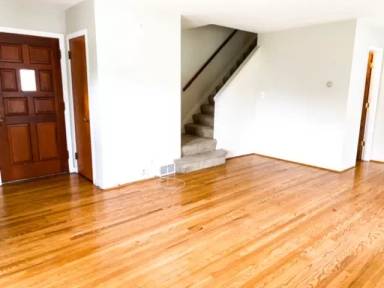Main picture of 1001 Vernier Rd