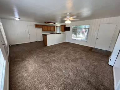 Main picture of 315 W Kaweah Ave