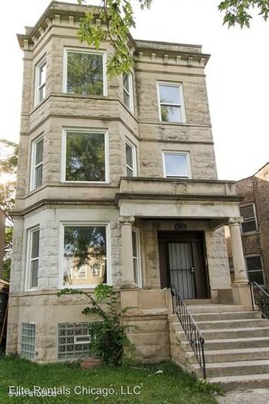 Main picture of 7836 S Peoria St
