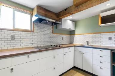 Main picture of 1617 NE Couch St