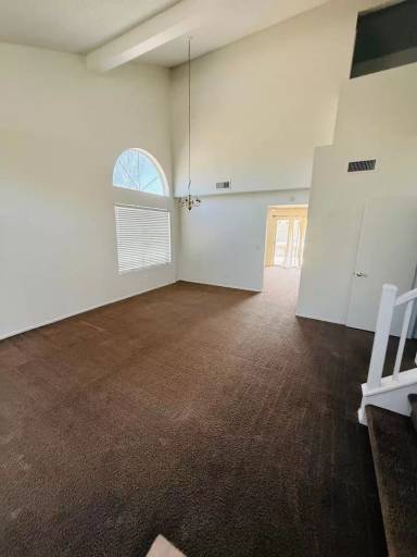 Main picture of 1471 E Park Ave