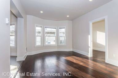 Main picture of 304 E Olive Pl