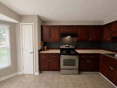 Main picture of 2000 Tynewood Dr