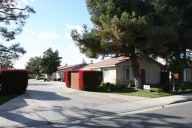 Main picture of 1321 Reddick Ln