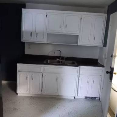 Main picture of 1512 E 256th St