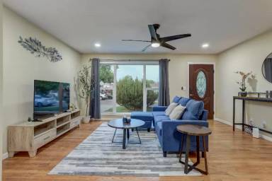 Main picture of 7777 Umatilla St