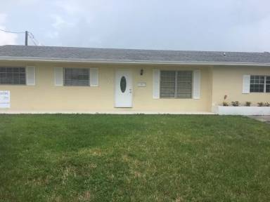 Main picture of 1400 N 59th Ter