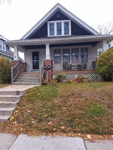 Main picture of 1574 S 59th St