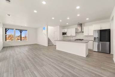 Main picture of 4865 Oakley Dr