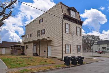 Main picture of 100 W 64th St
