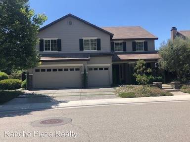 Main picture of 26465 Horsetail St