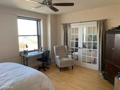 Main picture of 606 W Wisconsin Ave