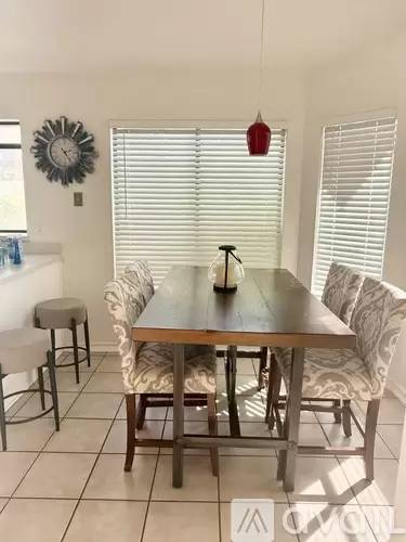Main picture of 10938 W Poinsettia Dr