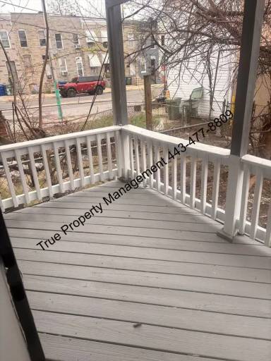 Main picture of 305 S Calhoun St