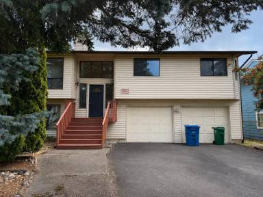 Main picture of 13316 22nd Ave NE