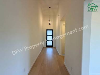 Main picture of 2463 Bussey Dr