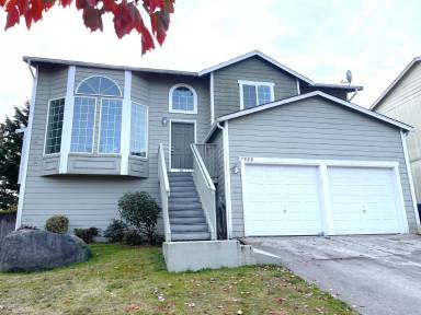 Main picture of 7910 58th Pl NE