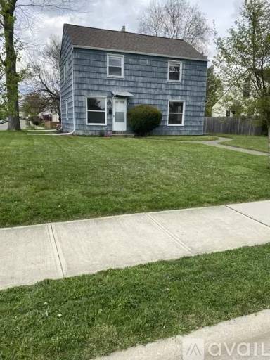 Main picture of 2738 Ruhl Ave